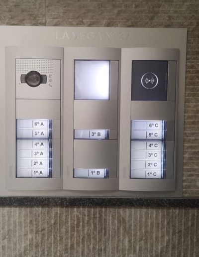 instalación micro videoportero en Mieres